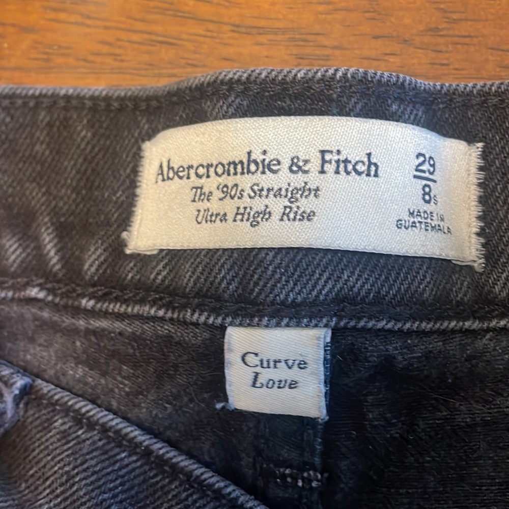 Abercrombie and Fitch 90s Straight Ultra High Rise - 29S/8S, Curve Love - Picture 5 of 6